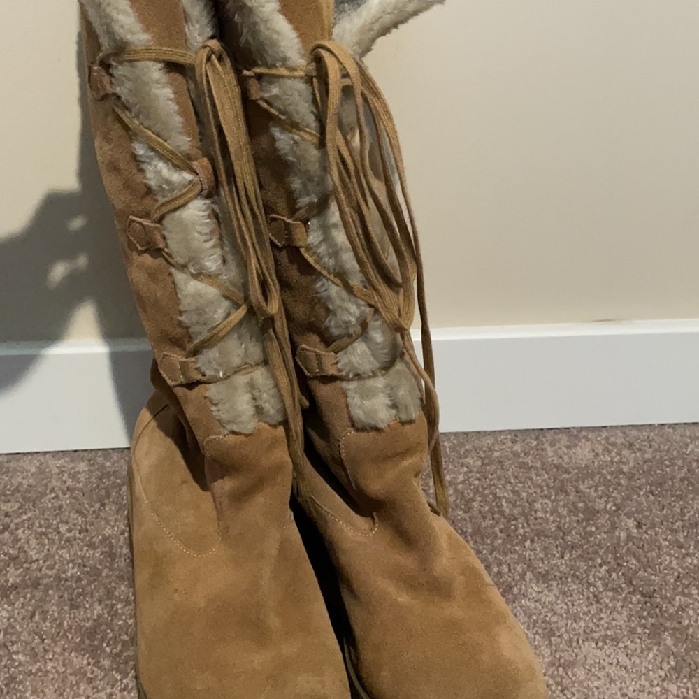 Michael Kors Suede Fur Lined Boots | Size 11 - Picture 2 of 4